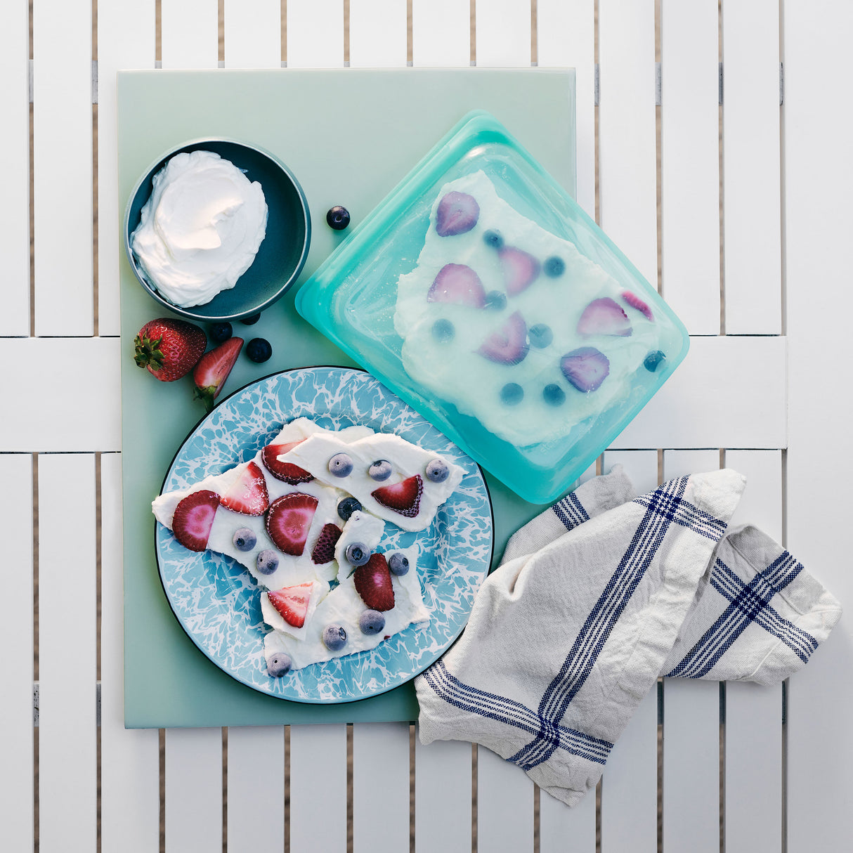 Stasher Half Gallon & Quart