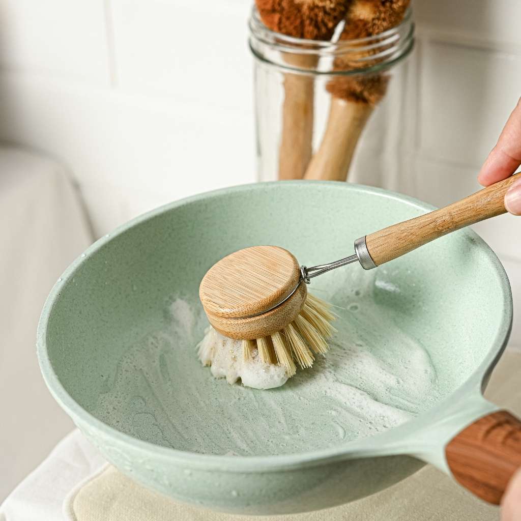 Natural Bowls & Brushes